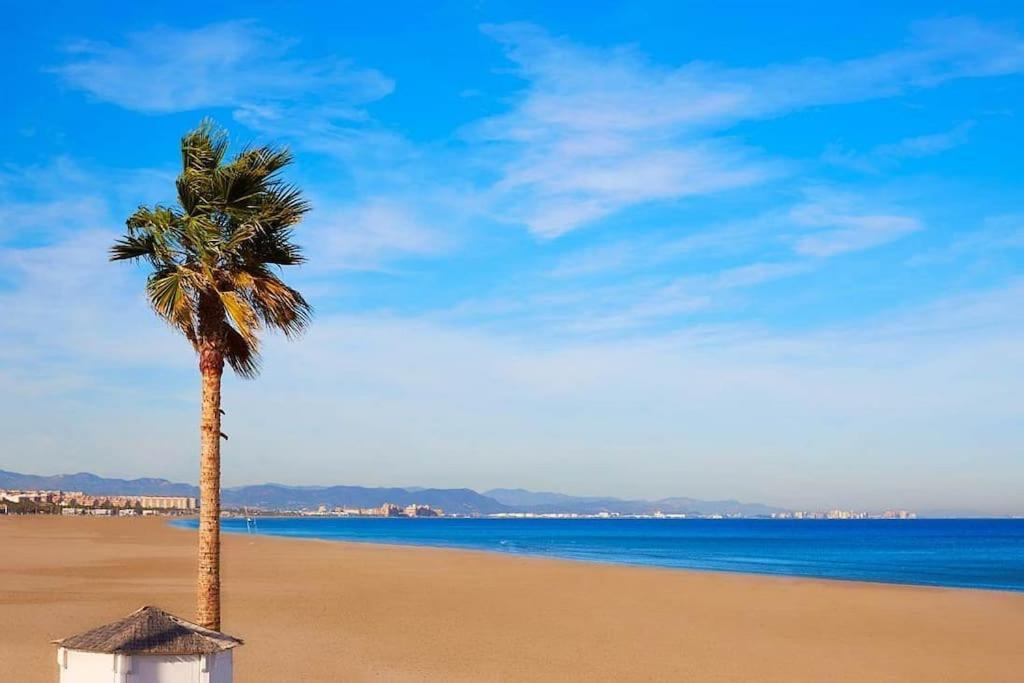 Rooms In Spacious Beach Flat In Valence Extérieur photo