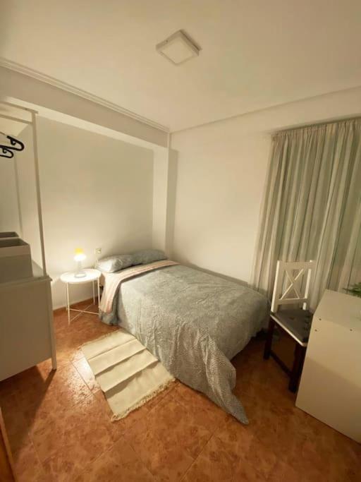 Rooms In Spacious Beach Flat In Valence Extérieur photo