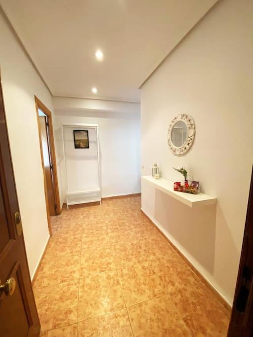 Rooms In Spacious Beach Flat In Valence Extérieur photo