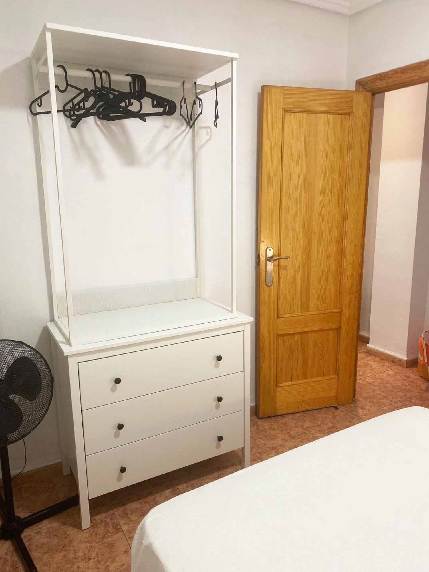 Rooms In Spacious Beach Flat In Valence Extérieur photo